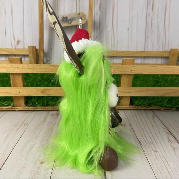 ๐ซSOLD๐ซGrinch Highland Cow Gnome Handmade Festive Christmas Holiday Decor Red - Picture 5 of 11